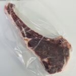 Мясо мраморной говядины на кости, стейк «Томагавк»